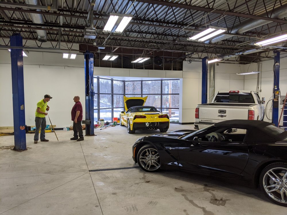 Image 4 Your Community Marketplace: It's quick and easy. Learn, Shop, Sell, and connect with friends and family.