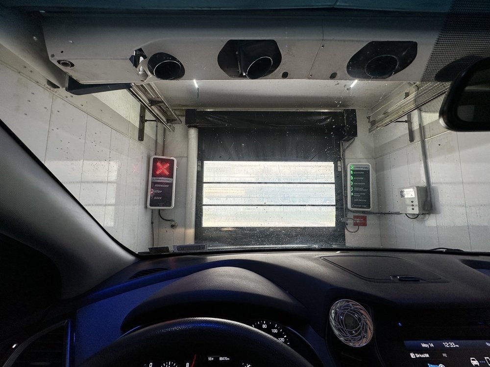 auto 5 Your Community Marketplace: It's quick and easy. Learn, Shop, Sell, and connect with friends and family.