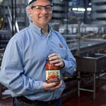 2 Your Community Marketplace: It's quick and easy. Learn, Shop, Sell, and connect with friends and family.