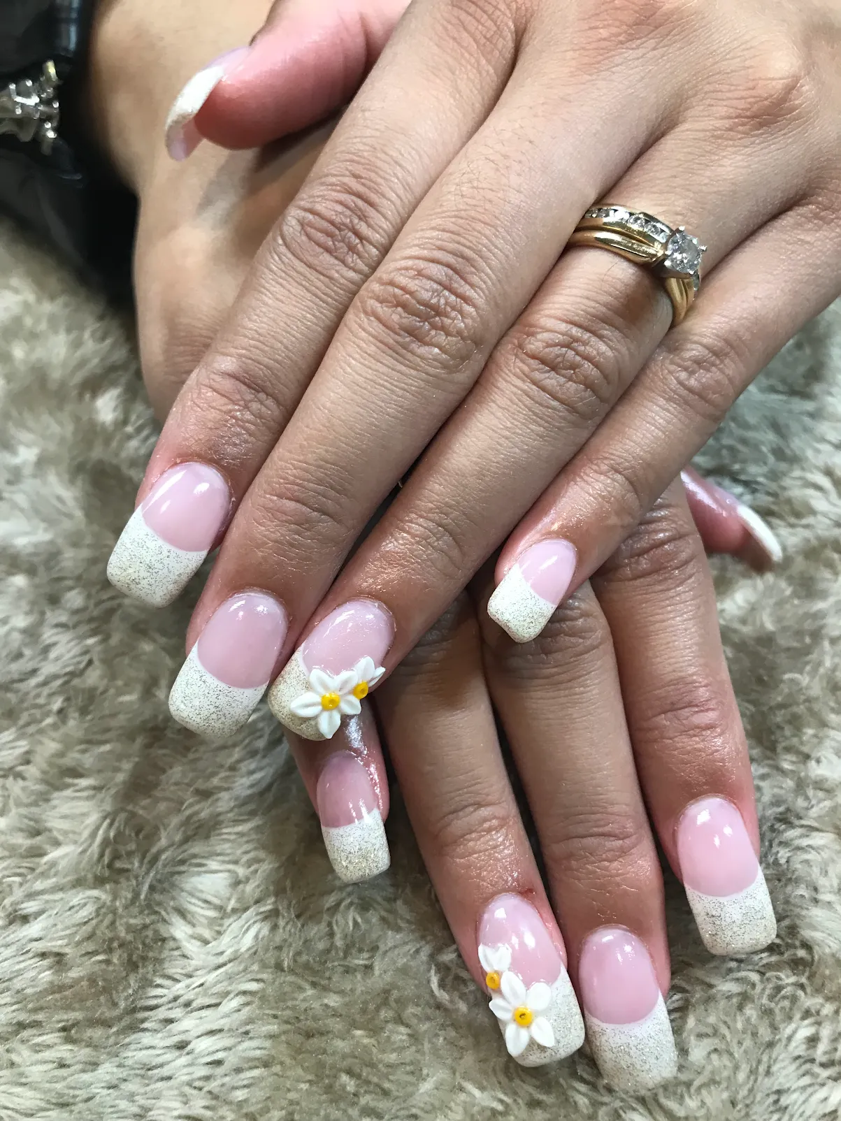 AT Nails 3 Your Community Marketplace: It's quick and easy. Learn, Shop, Sell, and connect with friends and family.