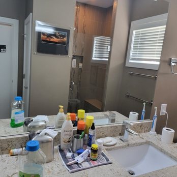 Above the Barr Cleaning4 Your Community Marketplace: It's quick and easy. Learn, Shop, Sell, and connect with friends and family.