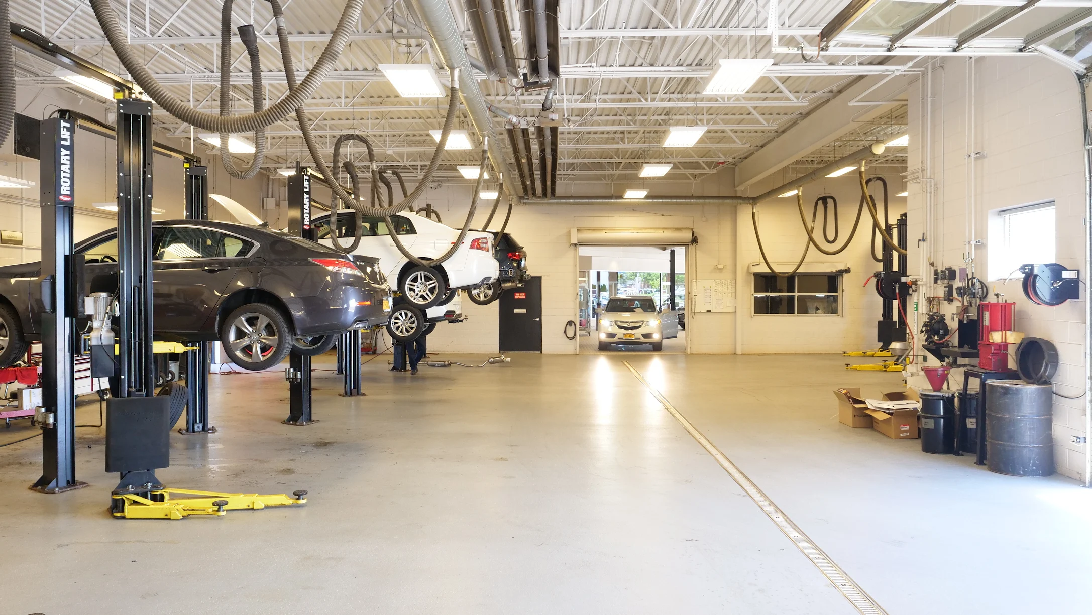 Acura of Rochester Service Center 2 Your Community Marketplace: It's quick and easy. Learn, Shop, Sell, and connect with friends and family.