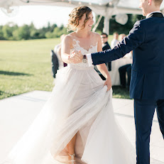 Alexandra Meseke Photography3 Your Community Marketplace: It's quick and easy. Learn, Shop, Sell, and connect with friends and family.