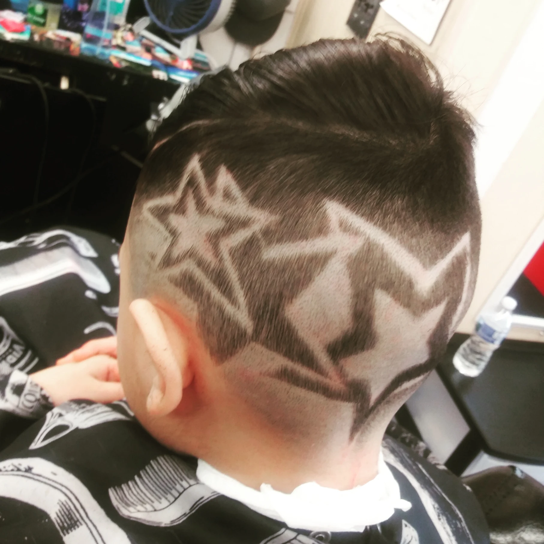 Andres Barbershop 9 Your Community Marketplace: It's quick and easy. Learn, Shop, Sell, and connect with friends and family.