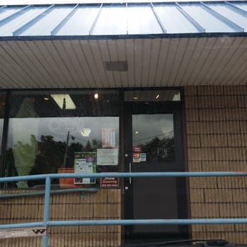 Arlenes Costumes2 Your Community Marketplace: It's quick and easy. Learn, Shop, Sell, and connect with friends and family.