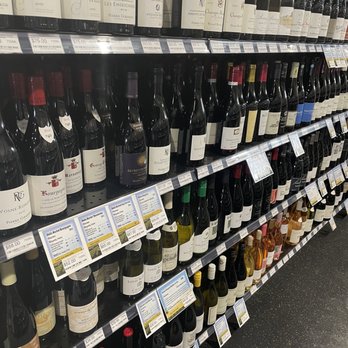 Baytowne Wine Spirits3 Your Community Marketplace: It's quick and easy. Learn, Shop, Sell, and connect with friends and family.