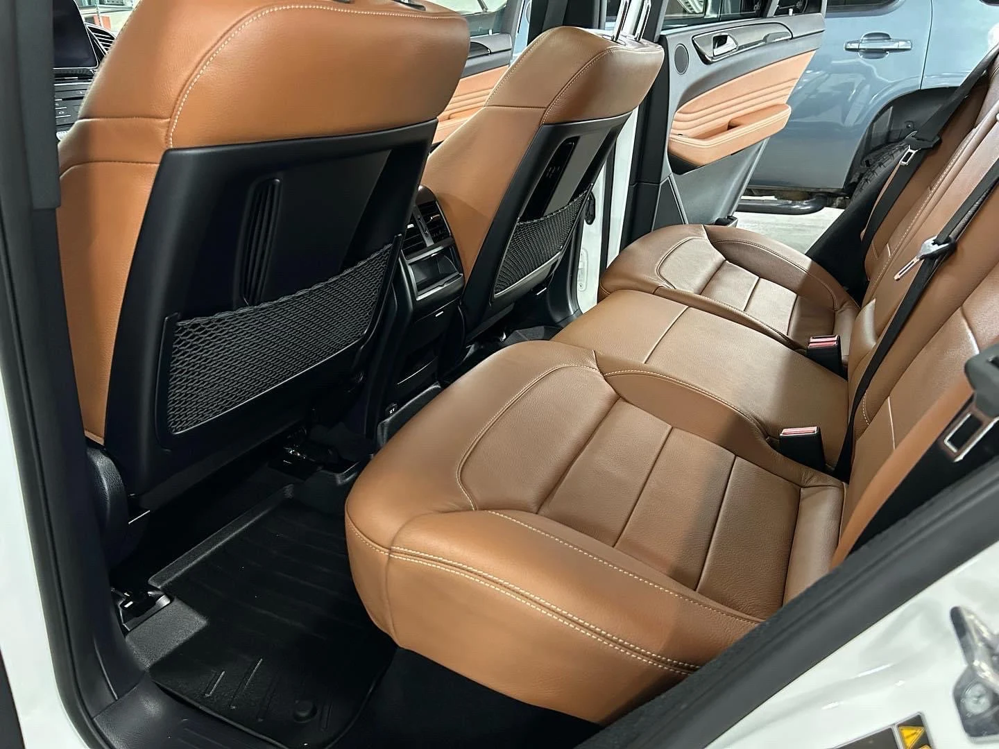 Brandons Auto Detailing 3 Your Community Marketplace: It's quick and easy. Learn, Shop, Sell, and connect with friends and family.