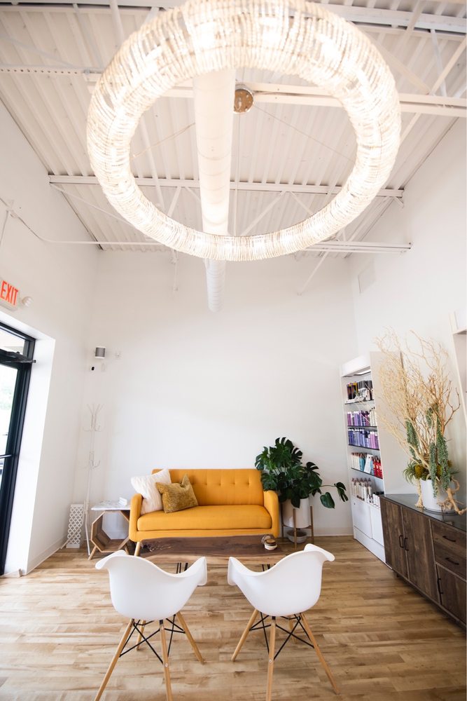 Brooks and Harlow Salon 9 Your Community Marketplace: It's quick and easy. Learn, Shop, Sell, and connect with friends and family.