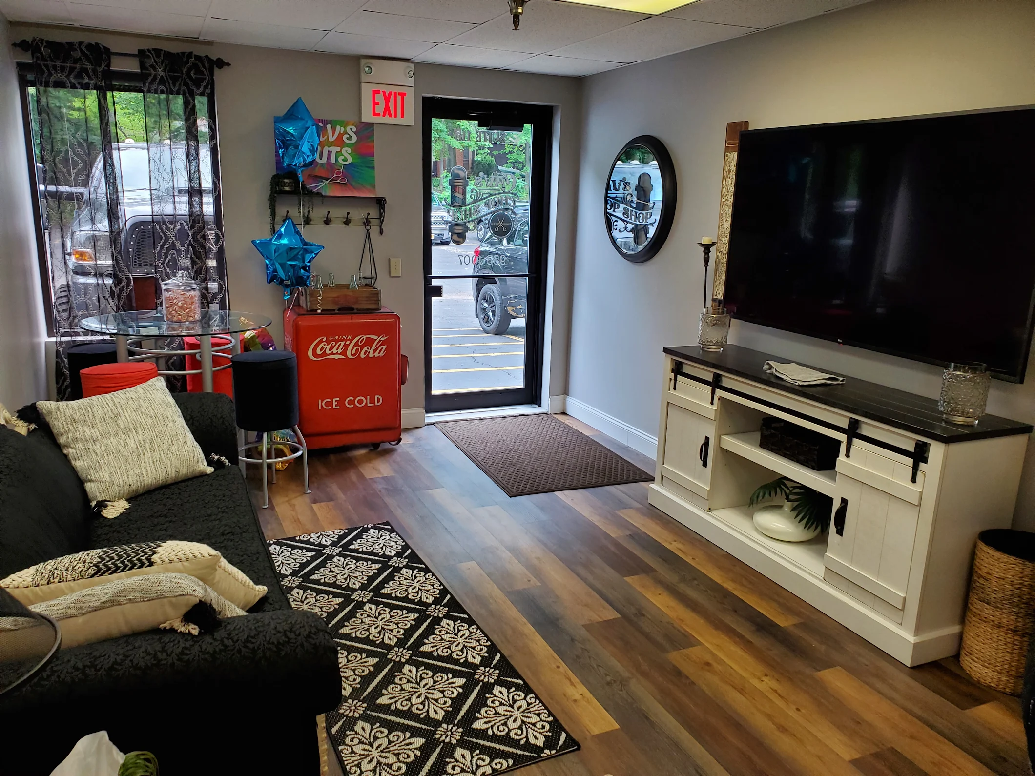 Cavs Chop Shop Your Community Marketplace: It's quick and easy. Learn, Shop, Sell, and connect with friends and family.