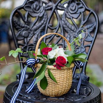 Claudia OHara Floral Designs6 Your Community Marketplace: It's quick and easy. Learn, Shop, Sell, and connect with friends and family.