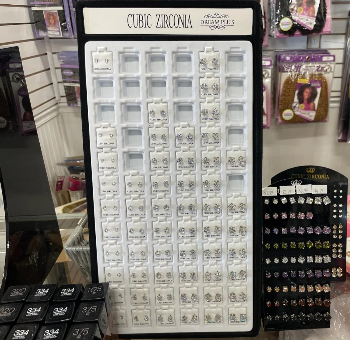 Crowned by jolie 4 Your Community Marketplace: It's quick and easy. Learn, Shop, Sell, and connect with friends and family.