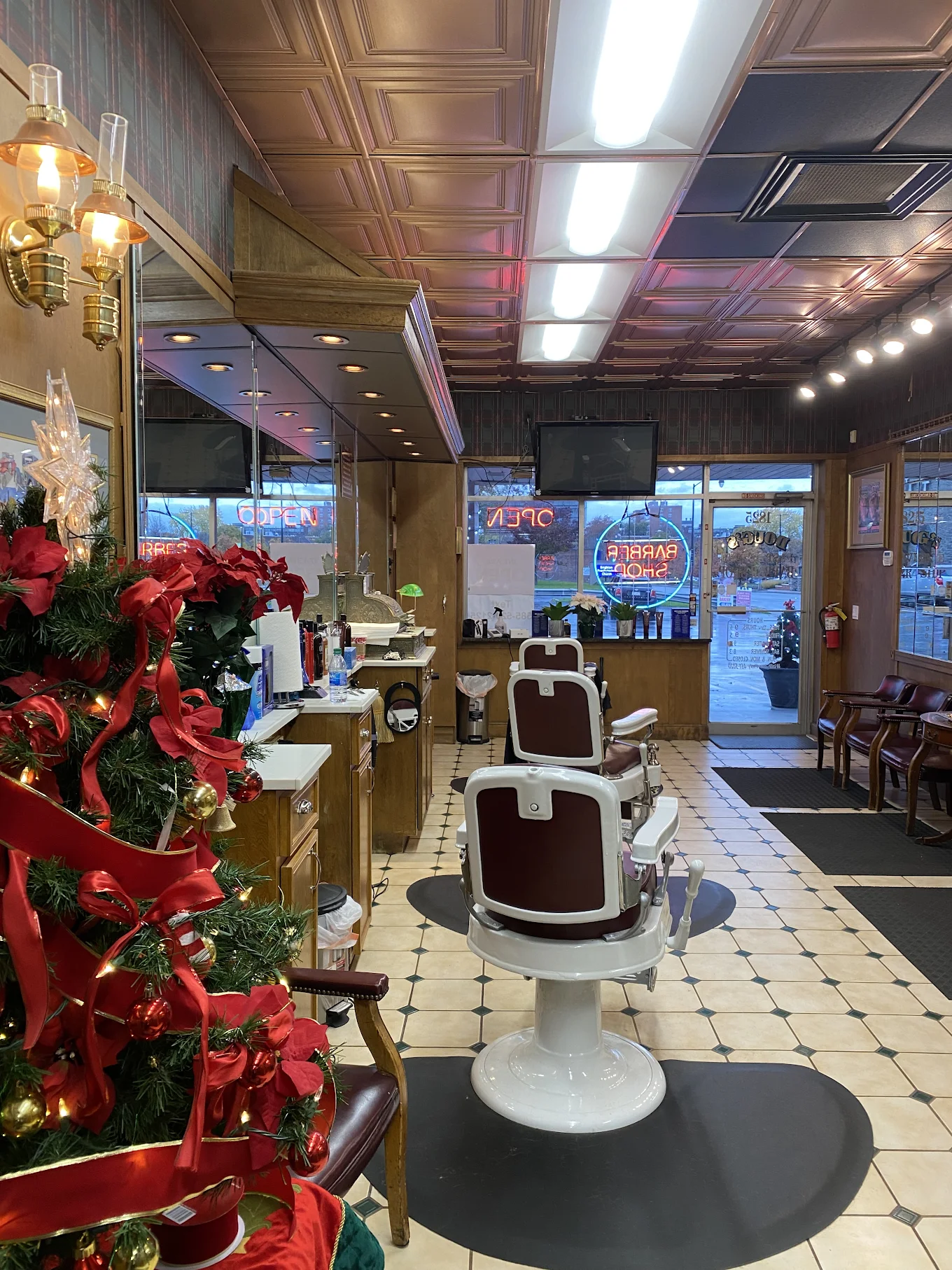 Dougs East Avenue Barber Shop 2 Your Community Marketplace: It's quick and easy. Learn, Shop, Sell, and connect with friends and family.