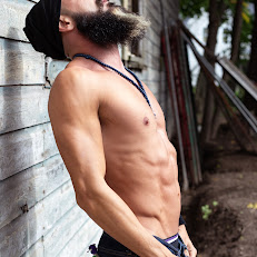 Elif Altinbasak Photography3 Your Community Marketplace: It's quick and easy. Learn, Shop, Sell, and connect with friends and family.