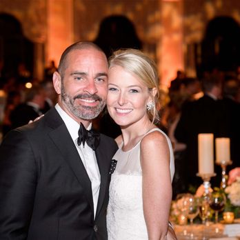 Erin McDonald1 Your Community Marketplace: It's quick and easy. Learn, Shop, Sell, and connect with friends and family.