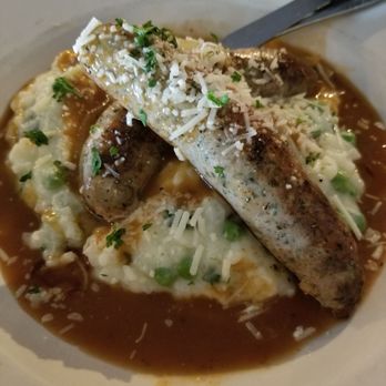 FIOR7 Your Community Marketplace: It's quick and easy. Learn, Shop, Sell, and connect with friends and family.