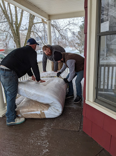 FLX Moving and Delivery 4 Your Community Marketplace: It's quick and easy. Learn, Shop, Sell, and connect with friends and family.