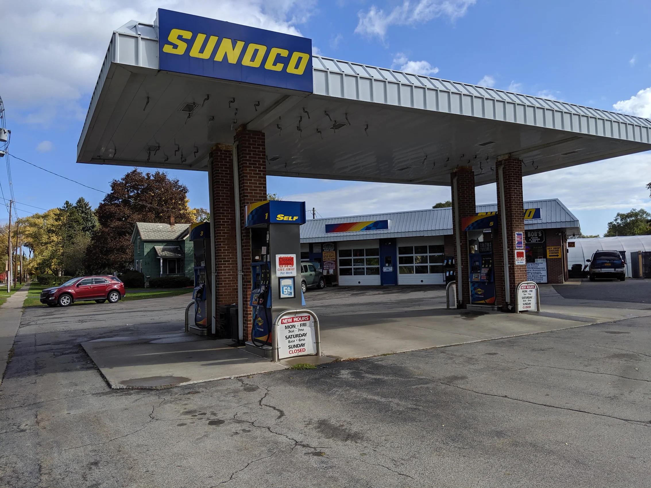 George Bobs Services 3 Your Community Marketplace: It's quick and easy. Learn, Shop, Sell, and connect with friends and family.