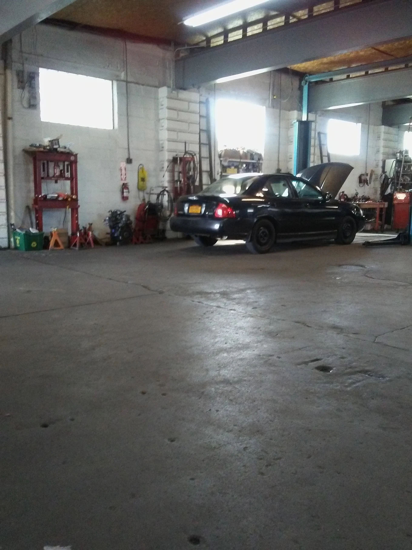 Gils Auto Services 3 Your Community Marketplace: It's quick and easy. Learn, Shop, Sell, and connect with friends and family.