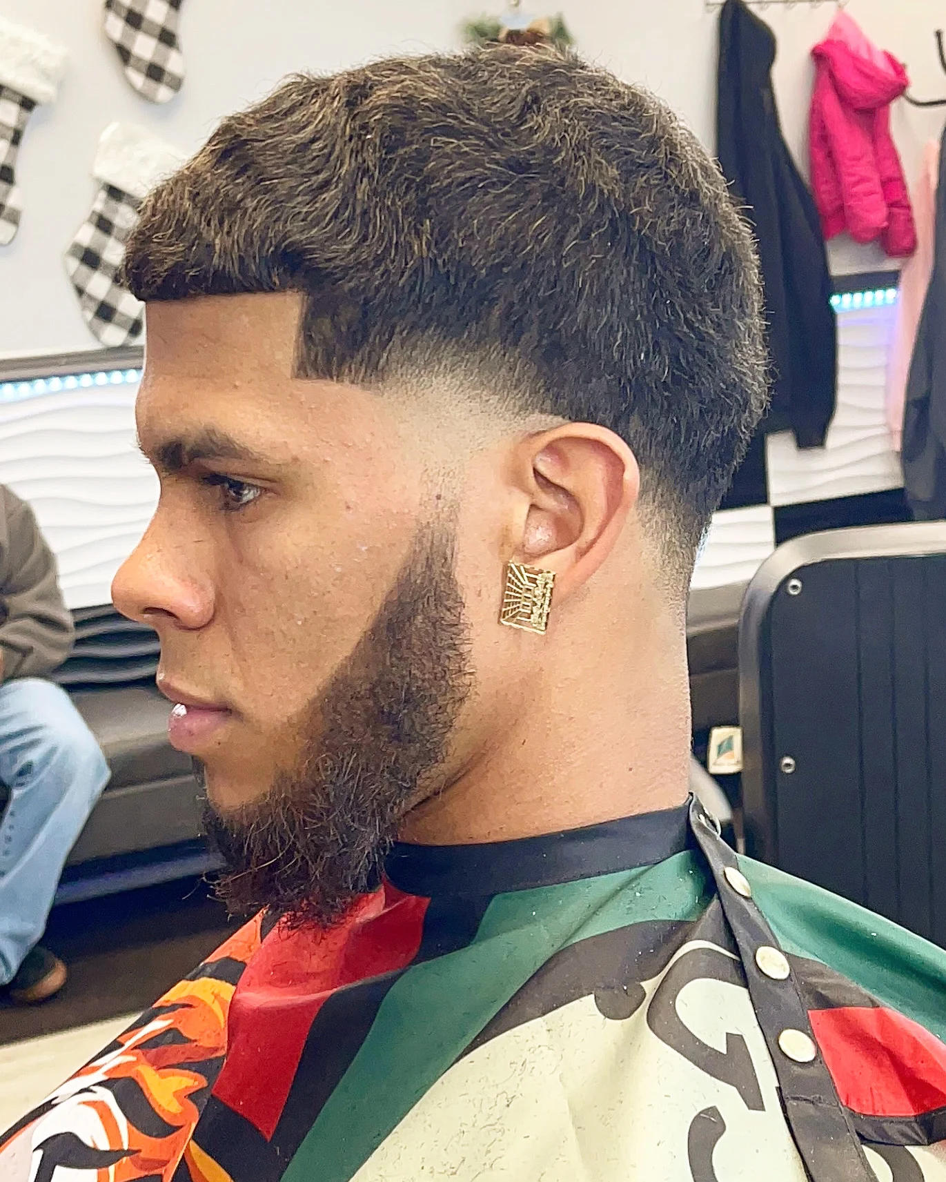 Grace Barber Shop Salon 8 Your Community Marketplace: It's quick and easy. Learn, Shop, Sell, and connect with friends and family.