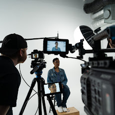 Hill and Valley Creative Your Community Marketplace: It's quick and easy. Learn, Shop, Sell, and connect with friends and family.