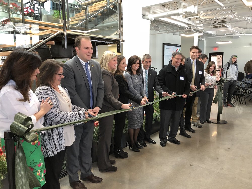 Imaginarium Your Community Marketplace: It's quick and easy. Learn, Shop, Sell, and connect with friends and family.