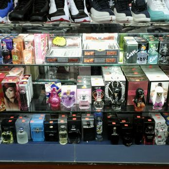 Jean Factory3 Your Community Marketplace: It's quick and easy. Learn, Shop, Sell, and connect with friends and family.