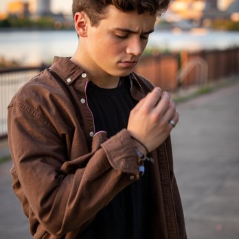 Jessica Lee Photography5 Your Community Marketplace: It's quick and easy. Learn, Shop, Sell, and connect with friends and family.