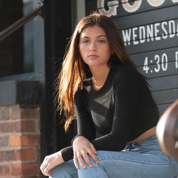 Jessica Lee Photography6 Your Community Marketplace: It's quick and easy. Learn, Shop, Sell, and connect with friends and family.