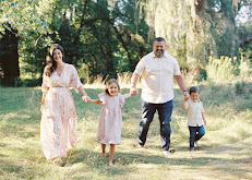 Jessica Slaunwhite Photography3 Your Community Marketplace: It's quick and easy. Learn, Shop, Sell, and connect with friends and family.