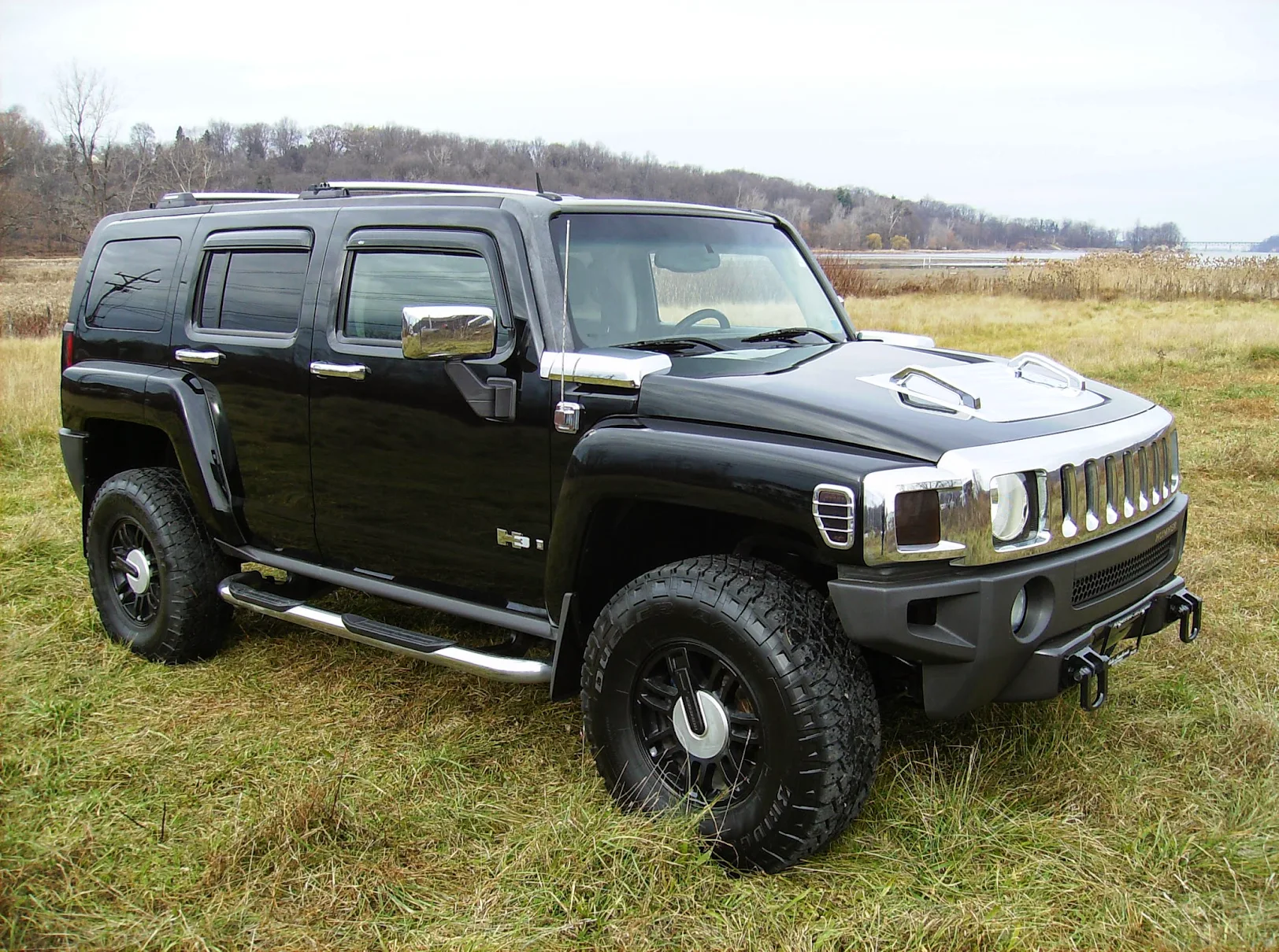 John Lombardo Enterprise Inc. 5 Your Community Marketplace: It's quick and easy. Learn, Shop, Sell, and connect with friends and family.