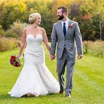 John Schlia Photographyv77 Your Community Marketplace: It's quick and easy. Learn, Shop, Sell, and connect with friends and family.