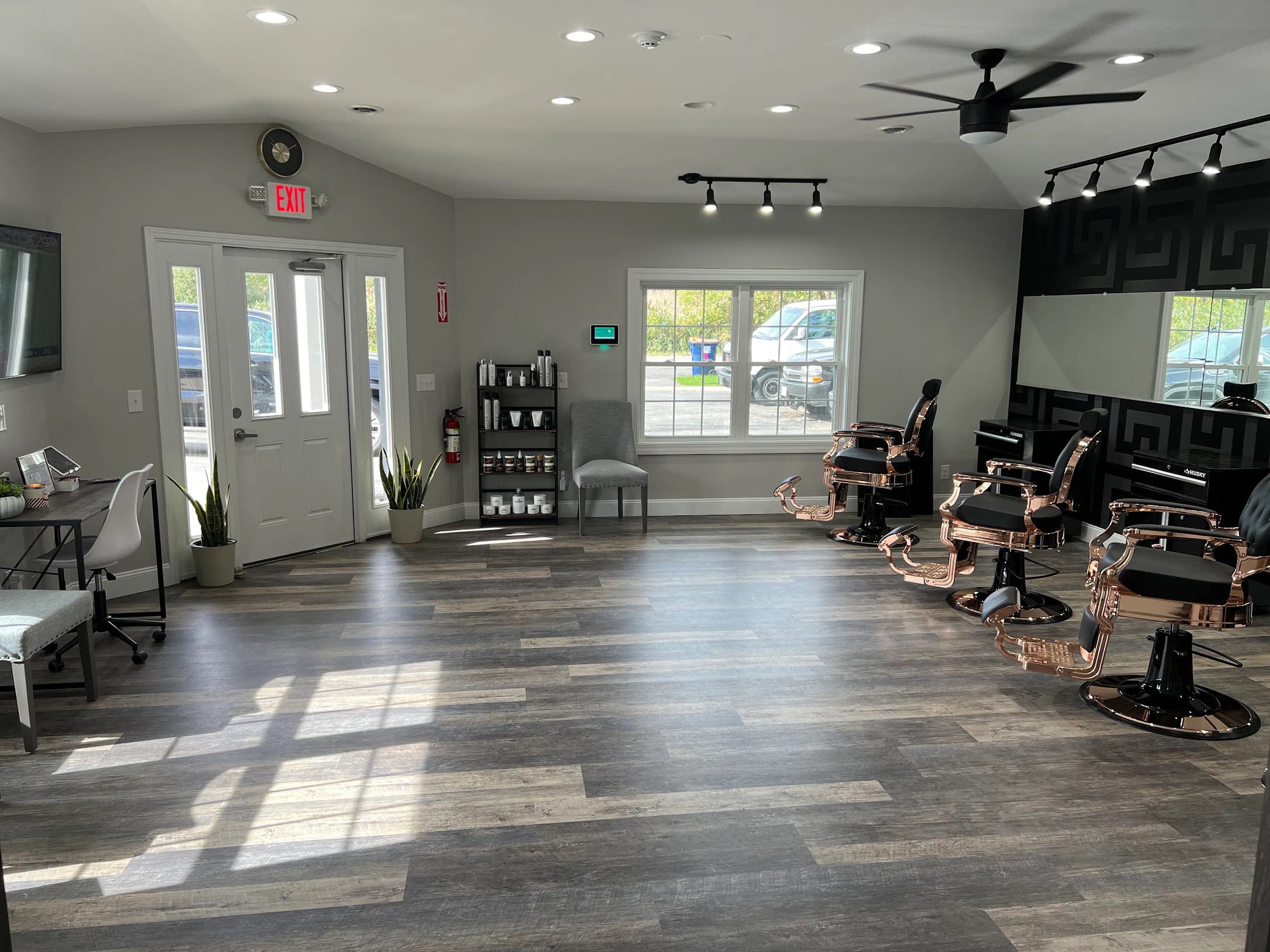 Jurs Barbershop 3 Your Community Marketplace: It's quick and easy. Learn, Shop, Sell, and connect with friends and family.