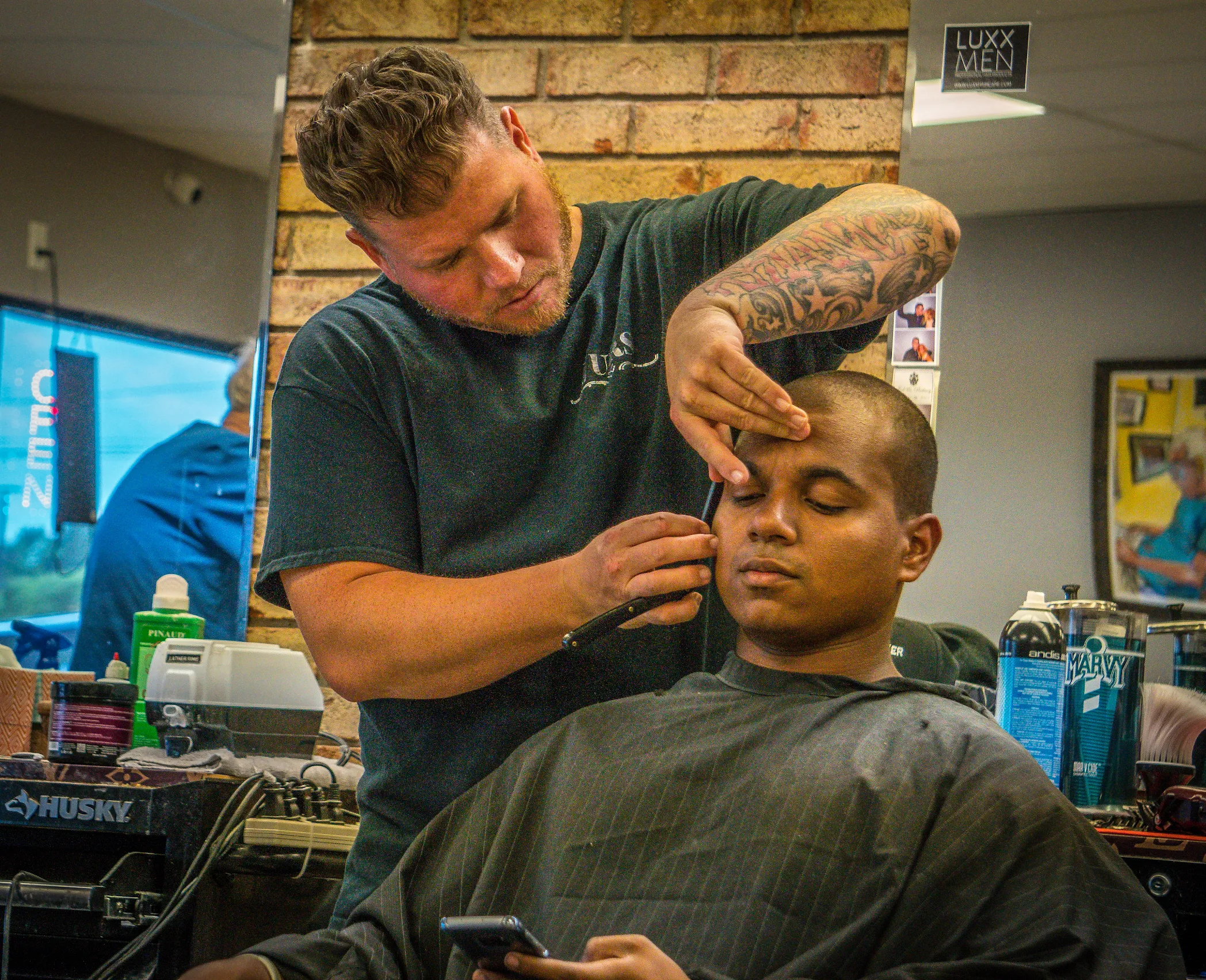 Jurs Barbershop Your Community Marketplace: It's quick and easy. Learn, Shop, Sell, and connect with friends and family.