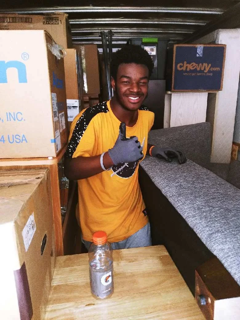 Kimiya Services Inc 5 Your Community Marketplace: It's quick and easy. Learn, Shop, Sell, and connect with friends and family.