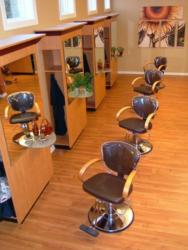 Larijames Salon 5 Your Community Marketplace: It's quick and easy. Learn, Shop, Sell, and connect with friends and family.