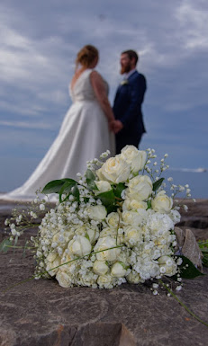 Lindseyecard2 Your Community Marketplace: It's quick and easy. Learn, Shop, Sell, and connect with friends and family.