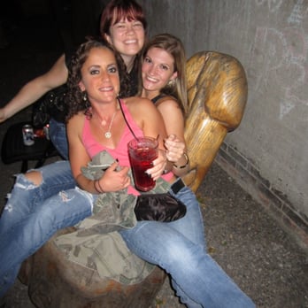 Lux Lounge2 Your Community Marketplace: It's quick and easy. Learn, Shop, Sell, and connect with friends and family.