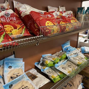 MINI1 Your Community Marketplace: It's quick and easy. Learn, Shop, Sell, and connect with friends and family.