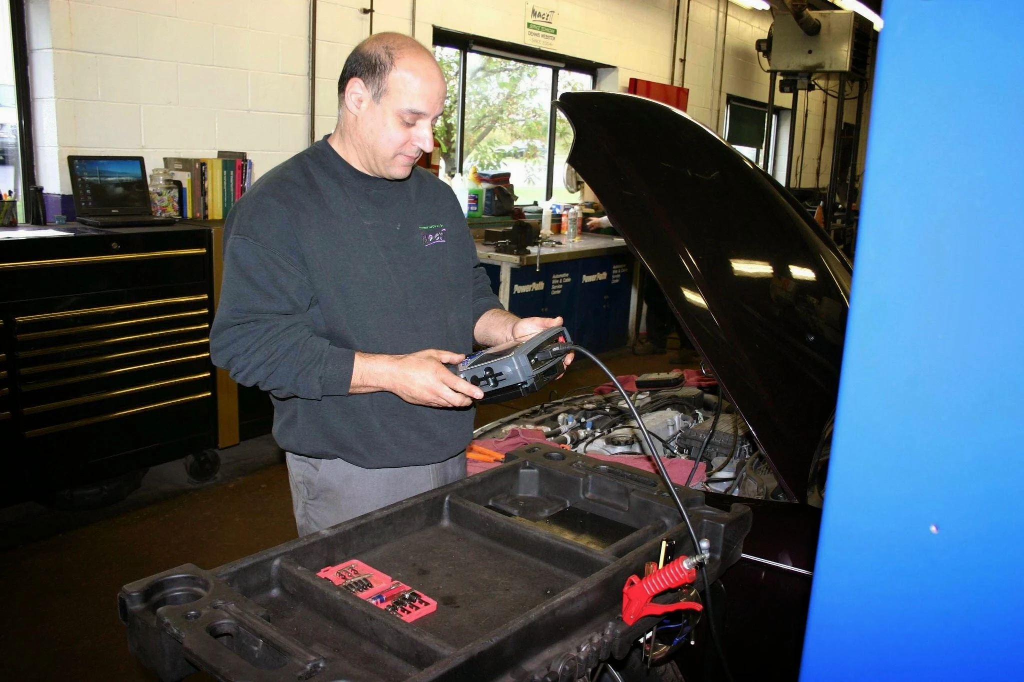 Macs Auto Service II 5 Your Community Marketplace: It's quick and easy. Learn, Shop, Sell, and connect with friends and family.