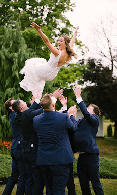 Megan Antalek Photography3 Your Community Marketplace: It's quick and easy. Learn, Shop, Sell, and connect with friends and family.