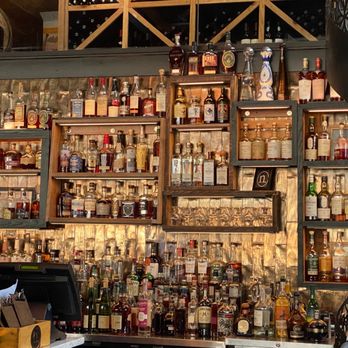 Nosh2 Your Community Marketplace: It's quick and easy. Learn, Shop, Sell, and connect with friends and family.