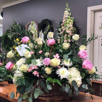 Pittsford Florist4 Your Community Marketplace: It's quick and easy. Learn, Shop, Sell, and connect with friends and family.