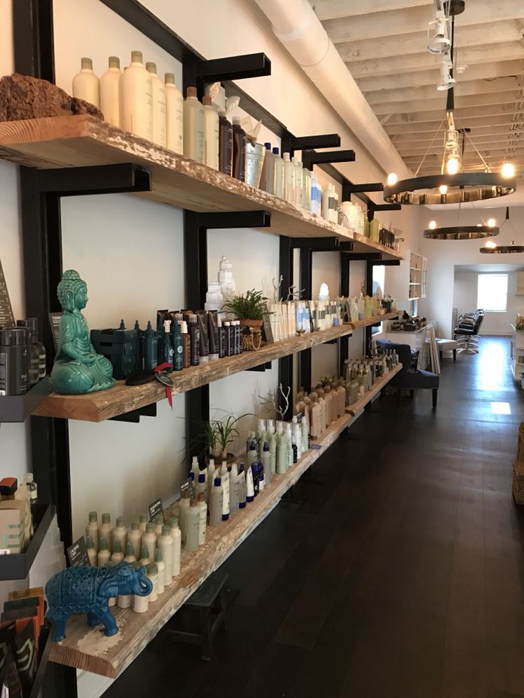 R Salon Spa 3 Your Community Marketplace: It's quick and easy. Learn, Shop, Sell, and connect with friends and family.