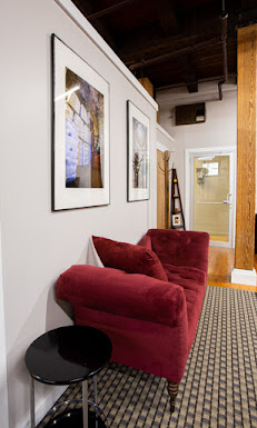 ROC THE PHOTO Your Community Marketplace: It's quick and easy. Learn, Shop, Sell, and connect with friends and family.