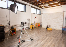 ROC THE PHOTO2 Your Community Marketplace: It's quick and easy. Learn, Shop, Sell, and connect with friends and family.