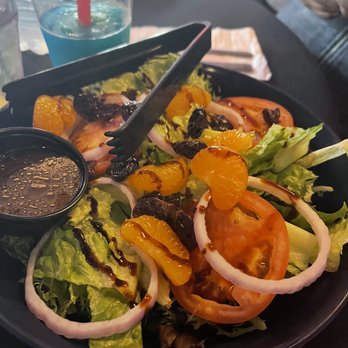 Roar2 Your Community Marketplace: It's quick and easy. Learn, Shop, Sell, and connect with friends and family.