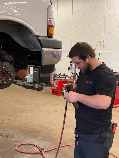 Roc Auto Service Tires Your Community Marketplace: It's quick and easy. Learn, Shop, Sell, and connect with friends and family.