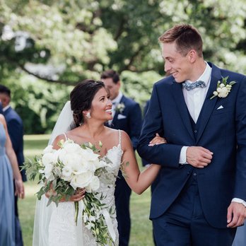 Roc Focus1 Your Community Marketplace: It's quick and easy. Learn, Shop, Sell, and connect with friends and family.