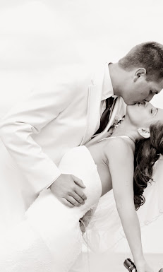 Rochester Photography3 Your Community Marketplace: It's quick and easy. Learn, Shop, Sell, and connect with friends and family.