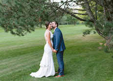 Rose and Grain Studio3 Your Community Marketplace: It's quick and easy. Learn, Shop, Sell, and connect with friends and family.